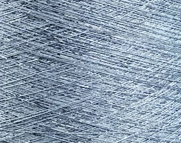 Industria Italiana Filati Art. Frizzante Nm 35 – Fantasiegarn aus Viskose und Lurex col. Hellblau 2114